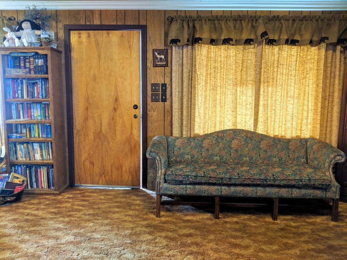 Three Bears Inn Сент-Энтони Экстерьер фото